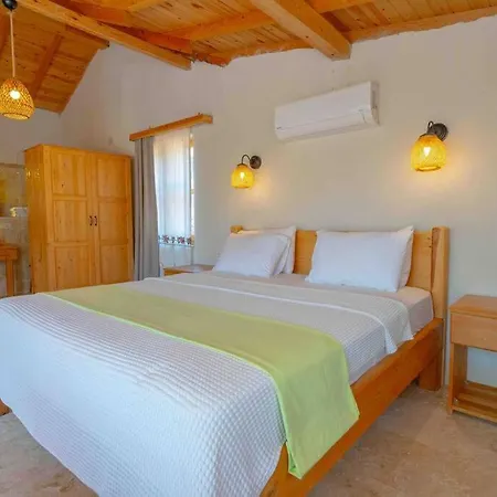 Patara Plaji Ve Patara Antik Kentin Yaninda * Kaş