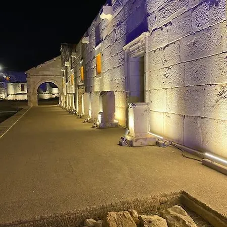 Patara Plaji Ve Patara Antik Kentin Yaninda 卡斯